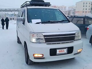 2002 Nissan Elgrand I (E50), белый, 900000 рублей, вид 2