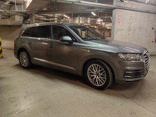 2016 Audi Q7 II (4M), серый, 3950000 рублей, вид 2