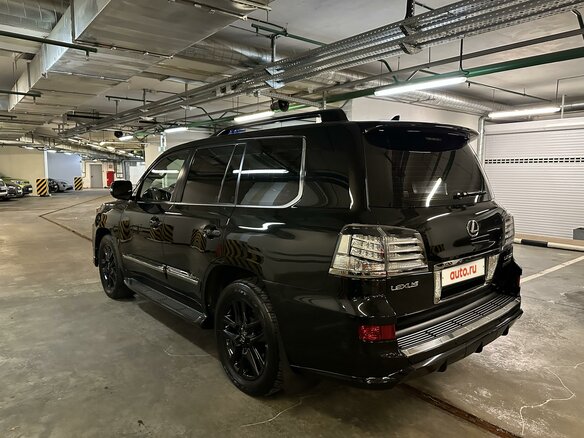 2015 Lexus LX 570 III Рестайлинг, чёрный, 4600000 рублей - вид 9