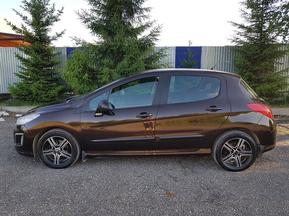 2011 Peugeot 308 I Рестайлинг, коричневый, 580000 рублей