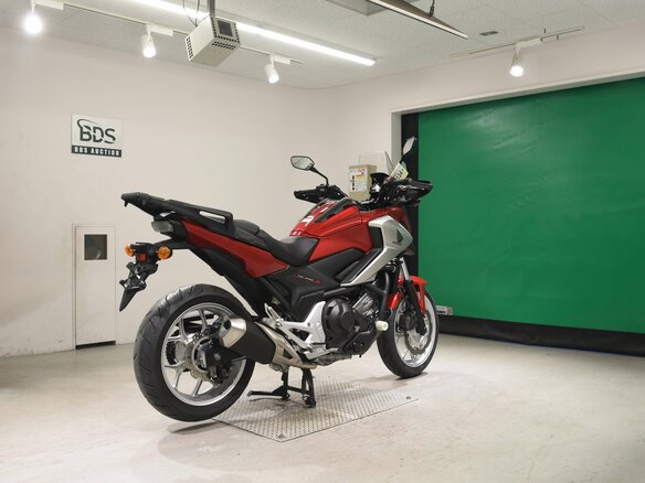 2016 Honda NC 750X, красный, 850000 рублей - вид 34