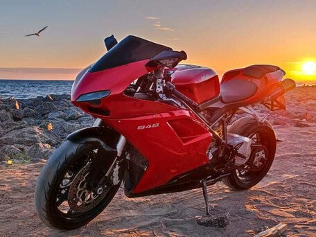 2010 Ducati 848, красный, 750000 рублей, вид 1