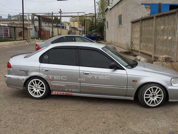 1999 Honda Civic VI, серебристый - вид 2