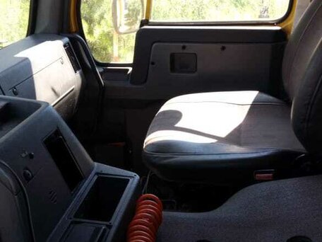 1996 Volvo FL, жёлтый, 600000 рублей, вид 4