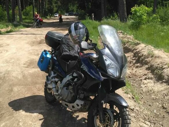 2002 Suzuki V-Strom 1000, синий, 376000 рублей
