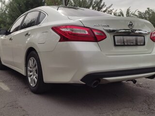 2016 Nissan Altima V (L33) Рестайлинг, белый, 1450000 рублей, вид 4