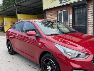 2018 Hyundai Solaris II, красный, 1220000 рублей, вид 3