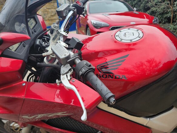 2006 Honda VFR 800, пурпурный, 500000 рублей - вид 15