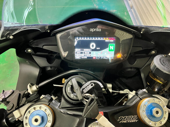 2021 Aprilia RSV4, чёрный, 1900000 рублей - вид 8