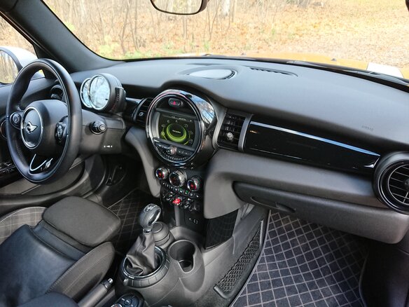 2015 Mini Hatch Cooper S III (F55/F56), оранжевый - вид 12