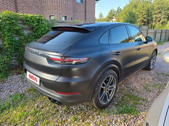 2020 Porsche Cayenne Coupé III, чёрный, 7500000 рублей - вид 1
