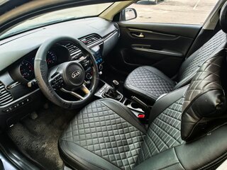 2017 Kia Rio IV, серый, 750000 рублей, вид 5