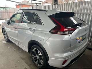 2021 Mitsubishi Eclipse Cross I Рестайлинг, белый, 2500000 рублей, вид 4