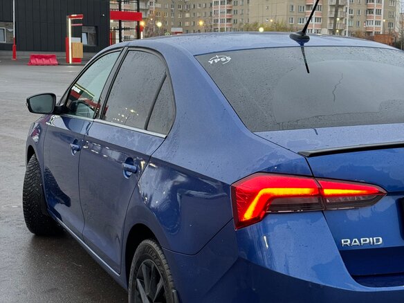 2021 Skoda Rapid II, синий, 1900000 рублей - вид 13