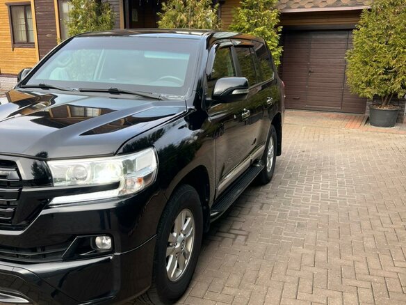 2013 Toyota Land Cruiser 200 Series Рестайлинг 1, чёрный, 8900000 рублей - вид 4