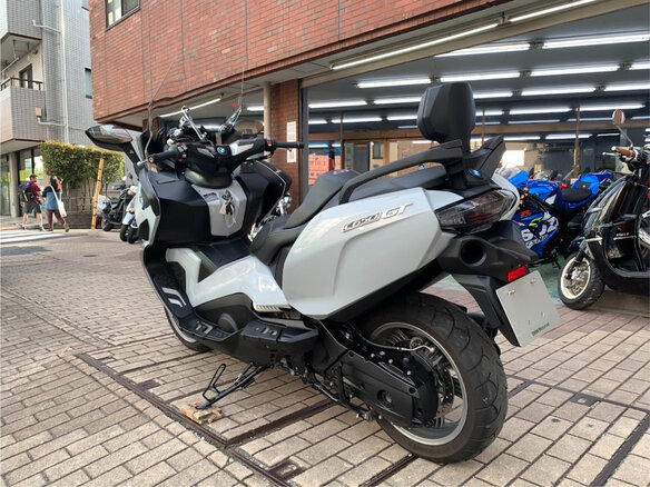 2020 BMW C 650 GT, белый, 1000000 рублей - вид 5