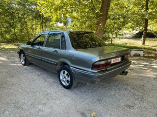 1988 Mitsubishi Galant V, серый, 250000 рублей, вид 3