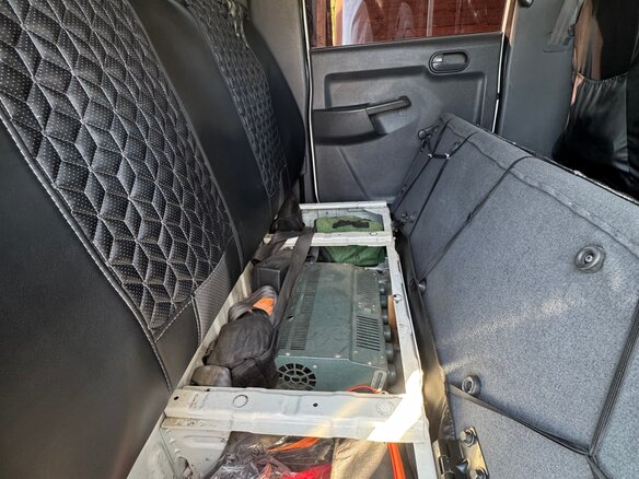 2010 Kia Bongo, белый, 1550000 рублей - вид 13