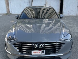 2020 Hyundai Sonata VIII (DN8), серый, 2800000 рублей, вид 3