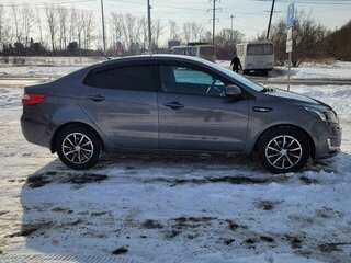 2011 Kia Rio III, серый, 850000 рублей, вид 4