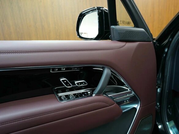 2026 Land Rover Range Rover D350 MHEV Long V, чёрный, 27990000 рублей - вид 8