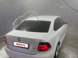 2010 Volkswagen Polo V, белый, 620000 рублей, вид 4