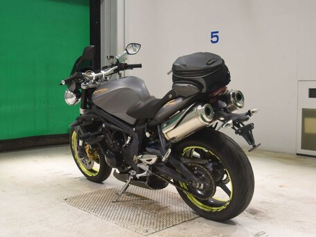 2010 Triumph Street Triple, серый, 455000 рублей, вид 4