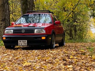 1995 Volkswagen Jetta III, красный, 390000 рублей, вид 2