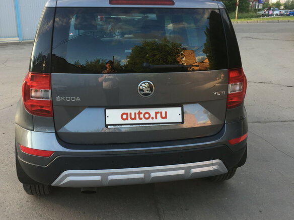 2014 Skoda Yeti I Рестайлинг, серый - вид 2