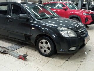 2010 Kia Rio II Рестайлинг, чёрный, 420000 рублей, вид 1