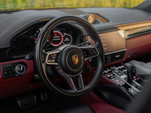 2021 Porsche Cayenne S III, чёрный, 7500000 рублей - вид 37