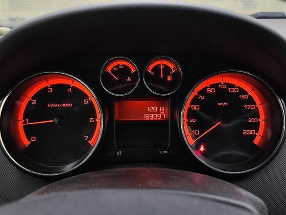 2014 Peugeot 408 I, серый, 450000 рублей - вид 12