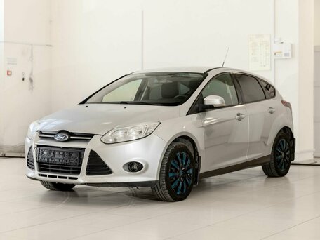 2011 Ford Focus III, серебристый, 900000 рублей, вид 3