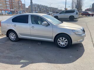 2013 Skoda Octavia II (A5) Рестайлинг, серебристый, 900000 рублей, вид 5