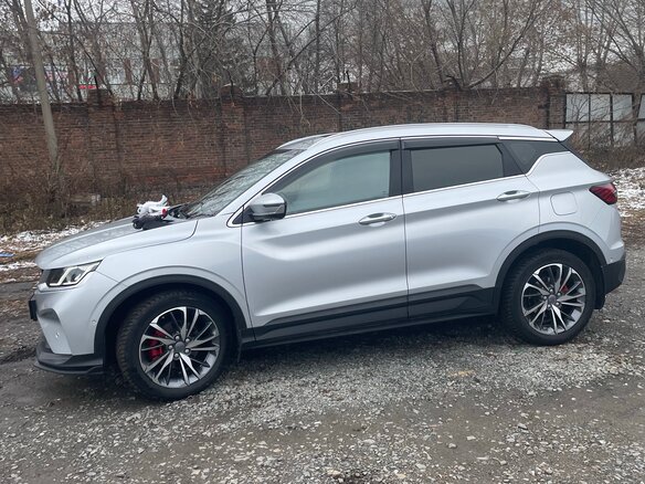 2021 Geely Coolray I, серебристый - вид 3