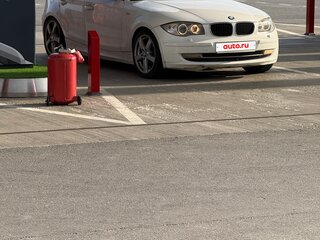 2011 BMW 1 серии 116i I (E81/E82/E87/E88) Рестайлинг, белый, 870800 рублей, вид 4