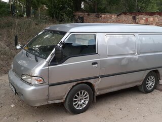 1998 Hyundai Grace, серебристый, 650000 рублей, вид 1