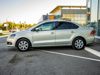 2013 Volkswagen Polo V, серебристый, 793000 рублей, вид 4