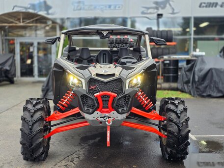 2022 BRP Can-Am Maverick X MR Turbo RR, золотистый, 3200000 рублей, вид 1