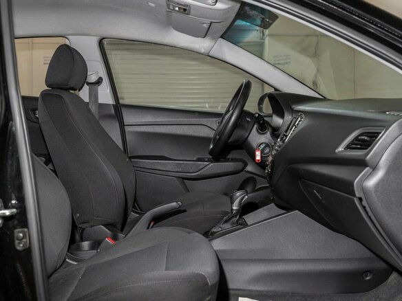2021 Hyundai Solaris II Рестайлинг, чёрный, 1500000 рублей - вид 9