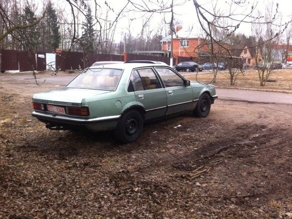 1981 Opel Commodore C, зелёный - вид 4