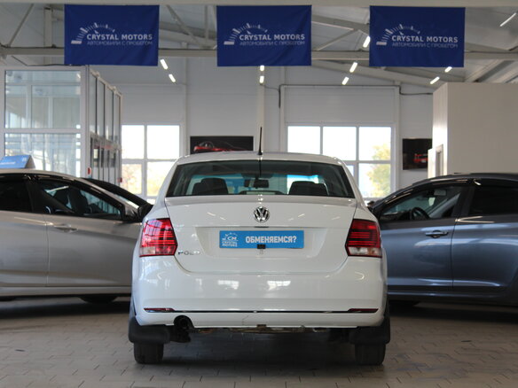 2015 Volkswagen Polo V, белый - вид 4
