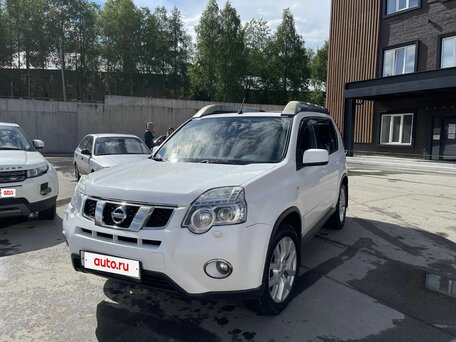 2013 Nissan X-Trail II Рестайлинг, белый, 1450000 рублей, вид 1