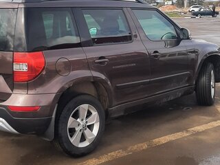 2014 Skoda Yeti I Рестайлинг, белый, 780000 рублей, вид 4