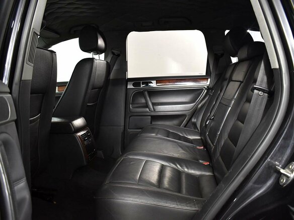 2006 Volkswagen Touareg I, чёрный - вид 10