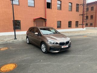 2019 BMW 2 серии Active Tourer 216d F45 Рестайлинг, золотистый, 1660000 рублей, вид 1