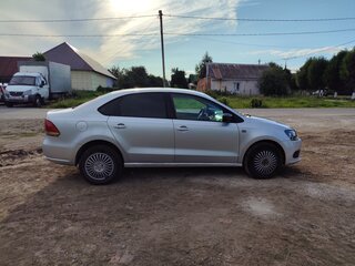 2013 Volkswagen Polo V, серебристый, 470000 рублей, вид 4