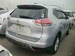 2016 Nissan X-Trail III, серебристый, 2100000 рублей, вид 3