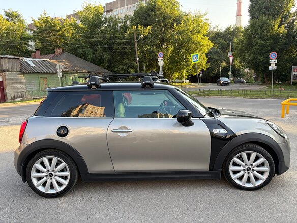 2019 Mini Hatch Cooper S III (F55/F56) Рестайлинг, серебристый, 2299000 рублей - вид 7