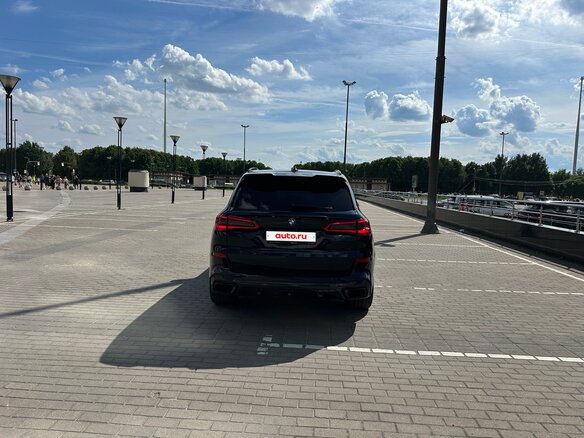 2019 BMW X5 30d IV (G05/G18), чёрный, 5950000 рублей - вид 5